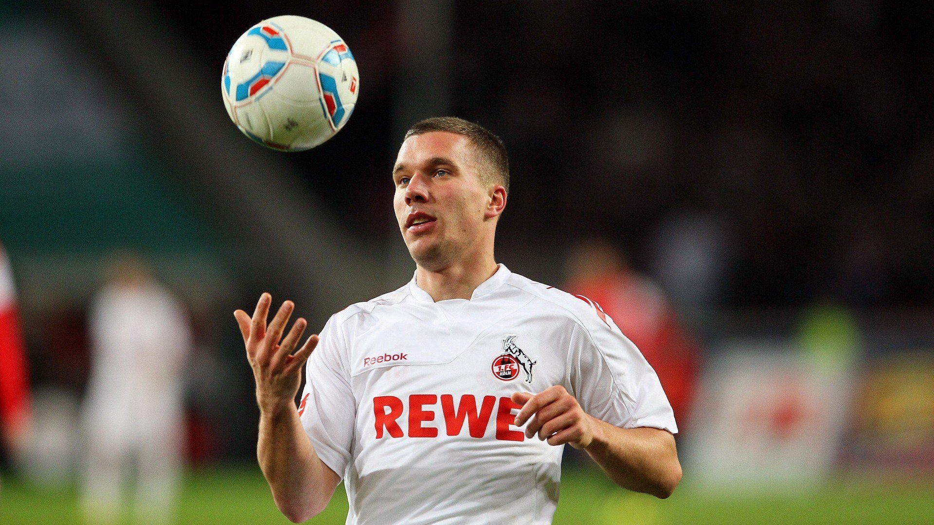 爱游戏综合娱乐-国际青少年足球锦标赛吸引全球顶尖青年队伍参赛，世界青少年足球锦标赛